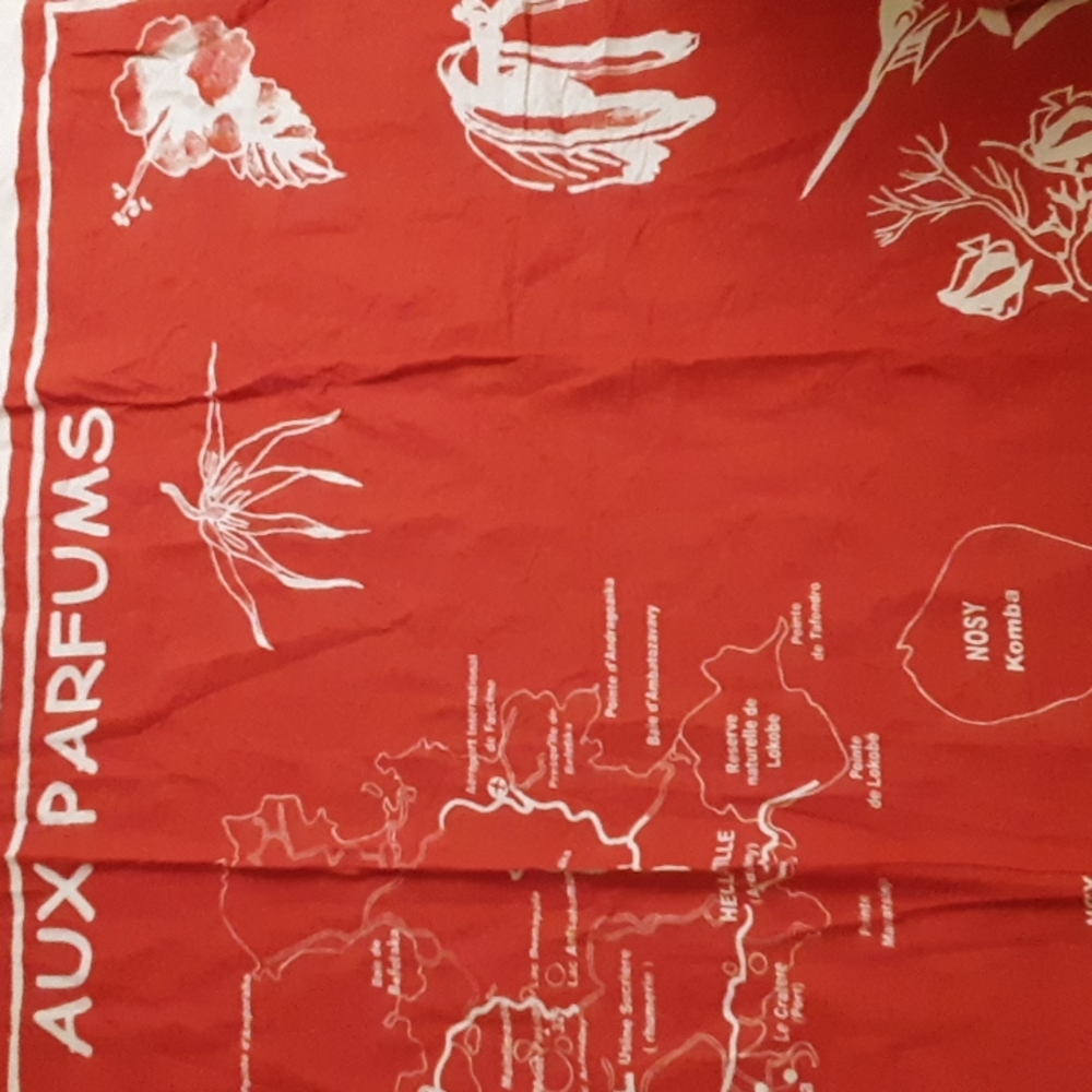 L'ile Aux Parfums  fabric piece - Picture 4 of 7